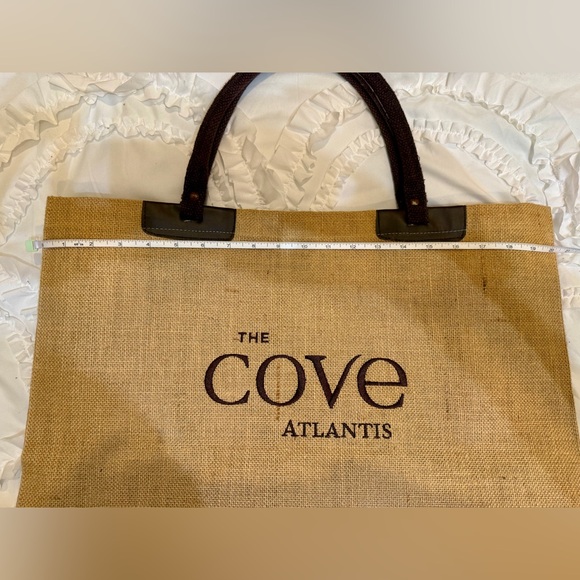 The Cove Atlantis Jute Tote Beach Bag - Picture 6 of 7